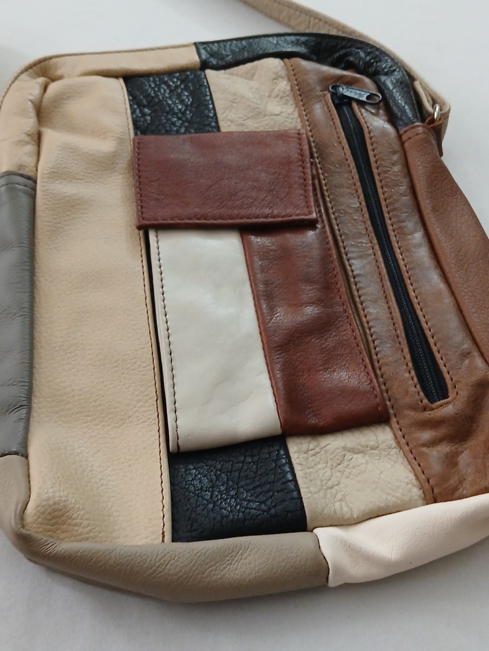 Vintage Patchwork Leather Purse - Picture 3 of 11